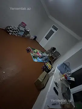 Satılır 1 otaqlı köhnə tikili 32 m²