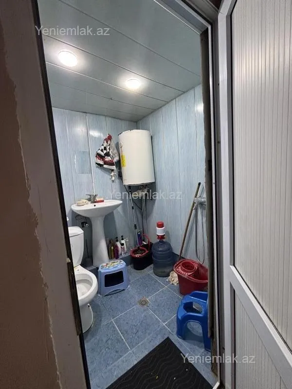 Satılır 1 otaqlı köhnə tikili 32 m²