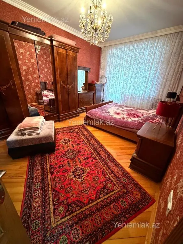 Satılır 3 otaqlı yeni tikili 100 m²