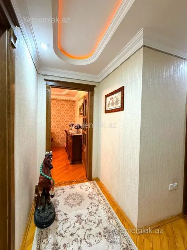 Satılır 3 otaqlı yeni tikili 100 m²