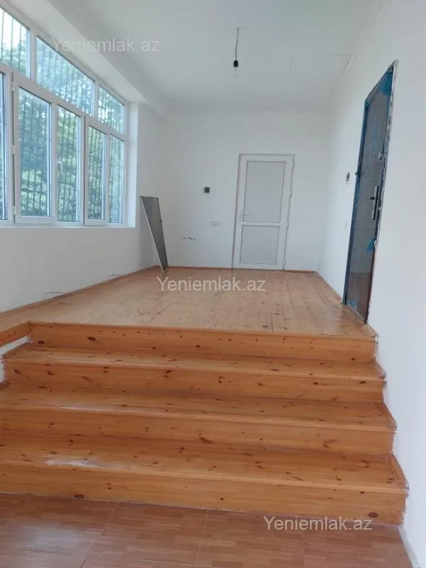 Satılır 4 otaqlı həyət evi 130 m²