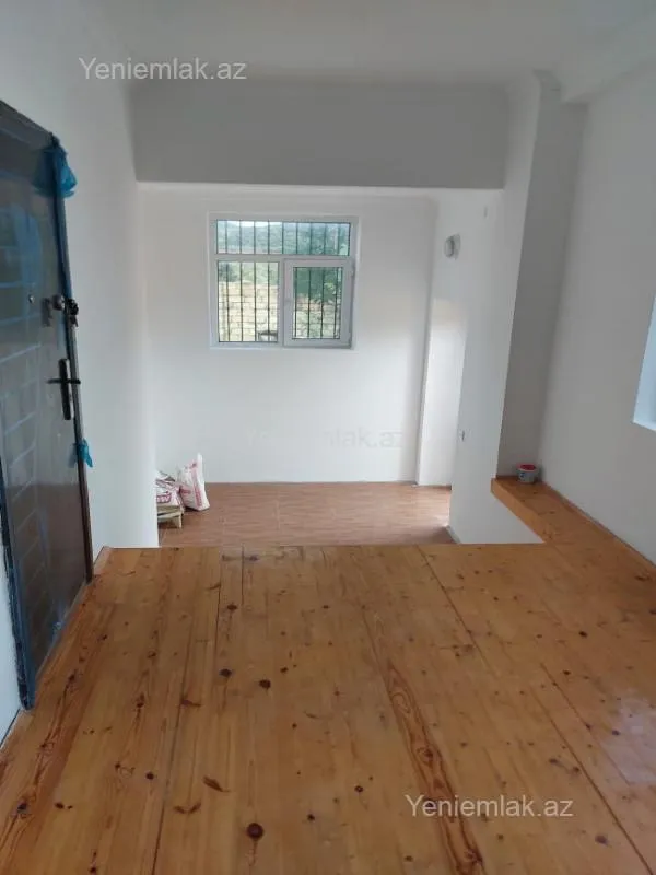 Satılır 4 otaqlı həyət evi 130 m²