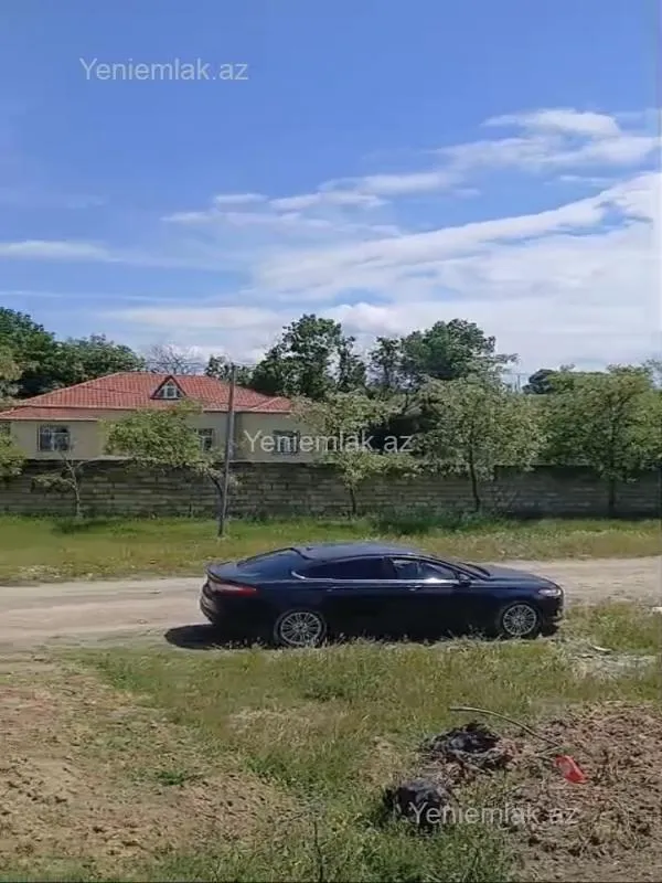Satılır 4 otaqlı həyət evi 130 m²