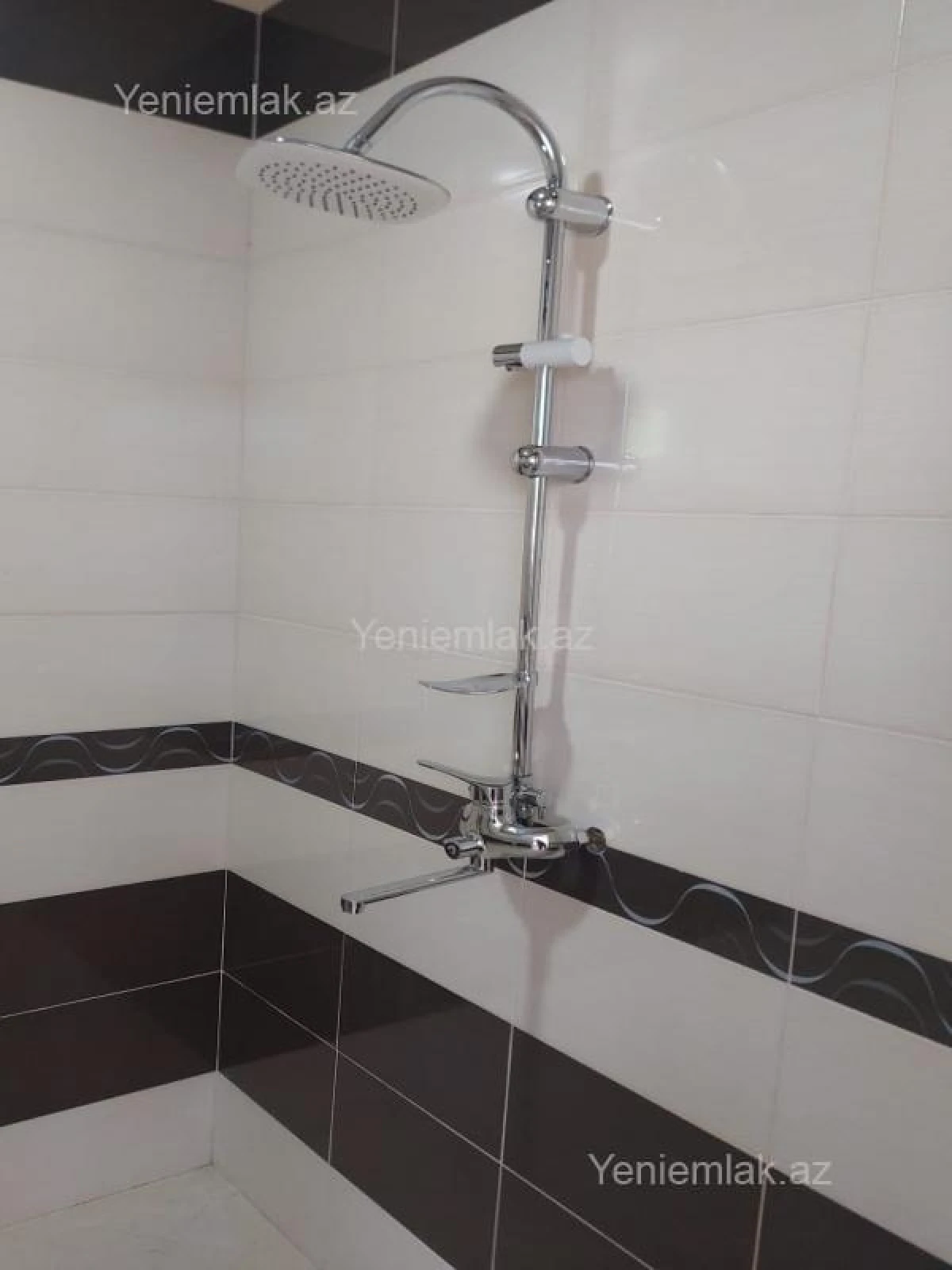 Satılır 4 otaqlı həyət evi 130 m²