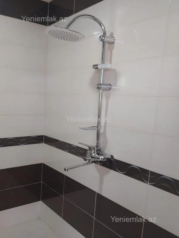 Satılır 4 otaqlı həyət evi 130 m²