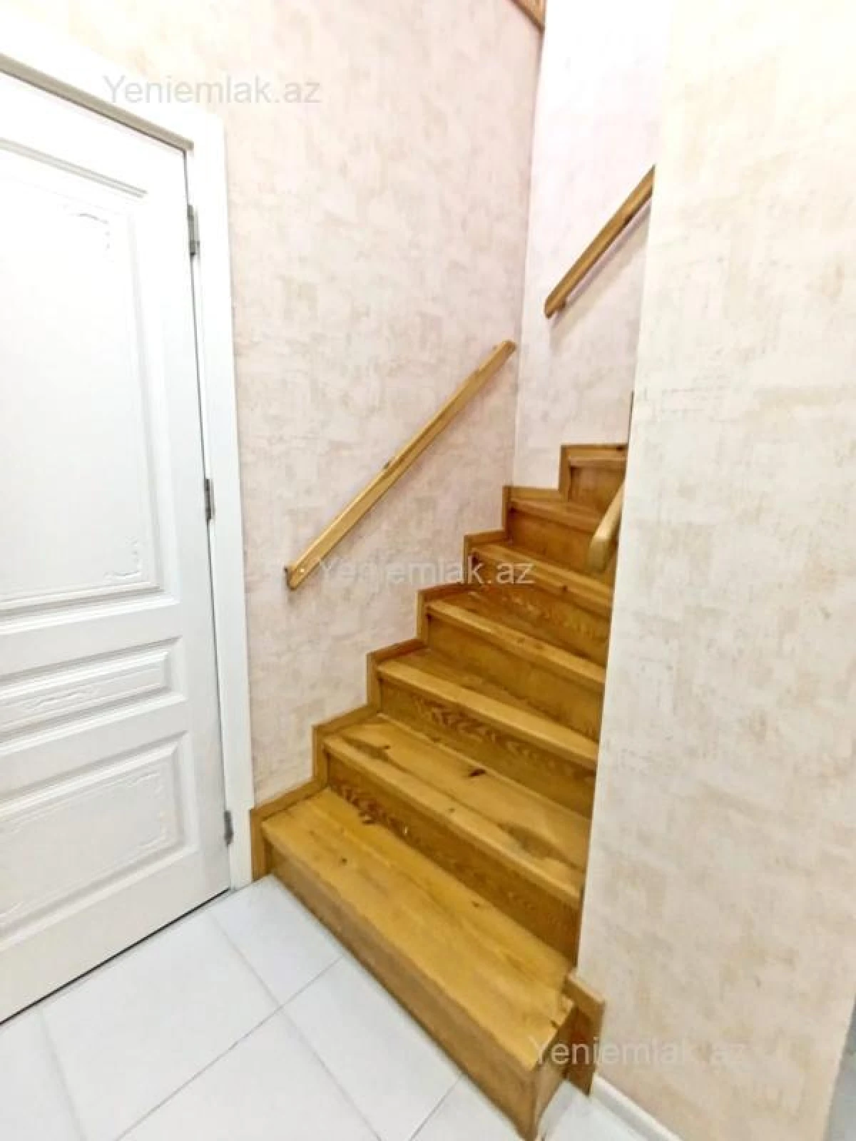 Satılır 3 otaqlı yeni tikili 67 m²