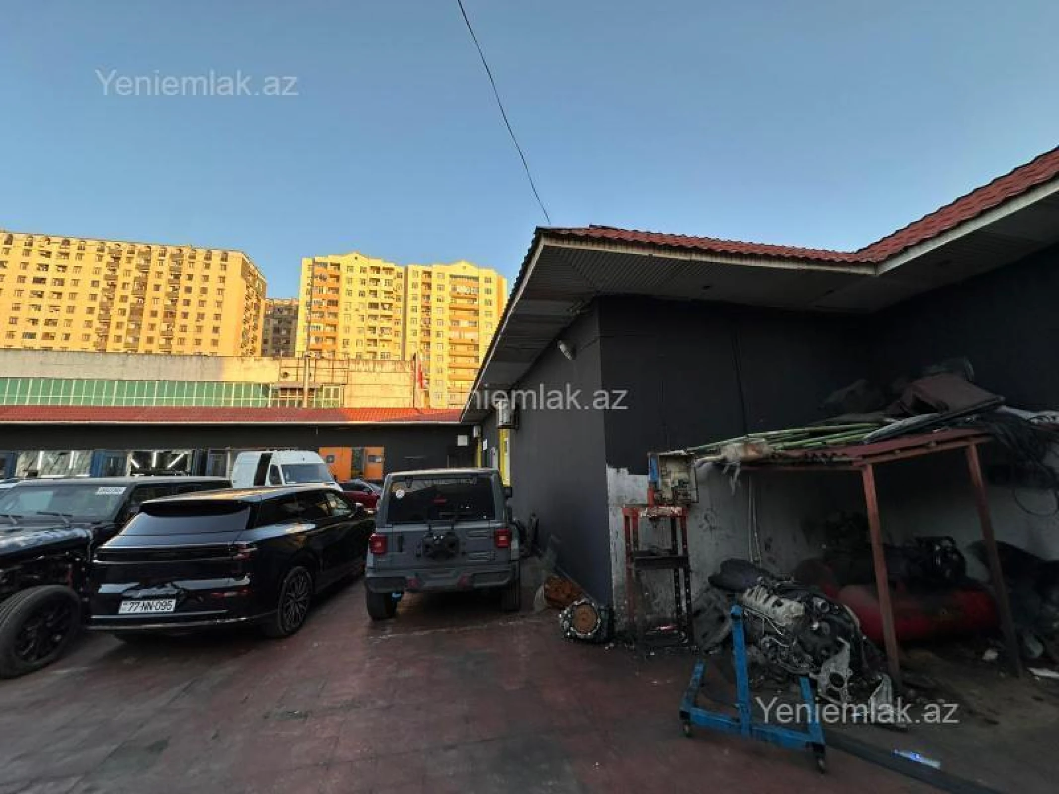Satılır 10 otaqlı obyekt 1850 m²