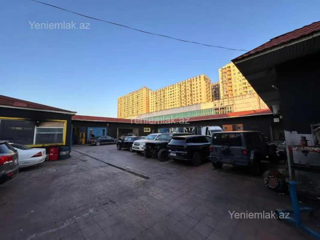 Satılır 10 otaqlı obyekt 1850 m²