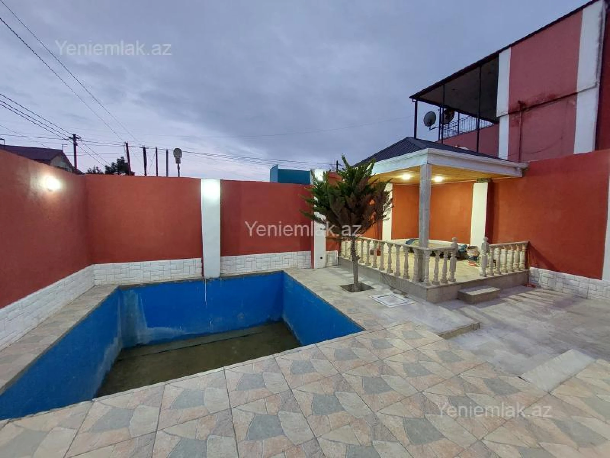 Satılır 3 otaqlı həyət evi 105 m²