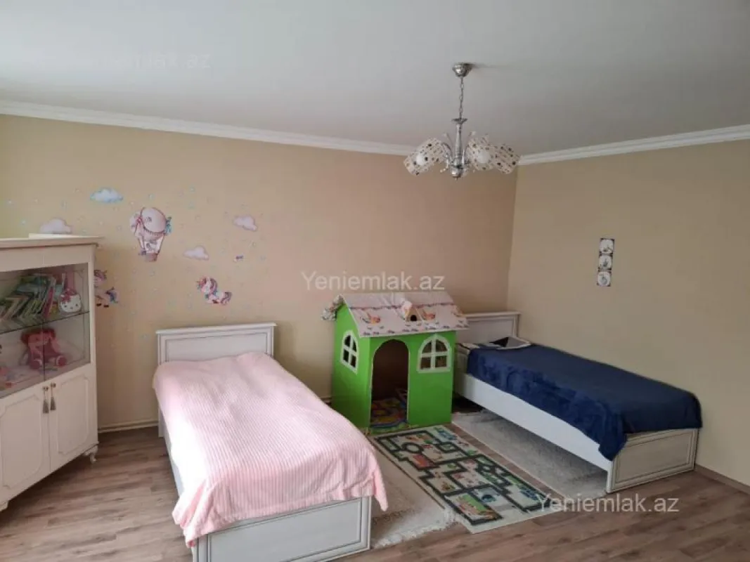 Satılır 5 otaqlı həyət evi 207 m²