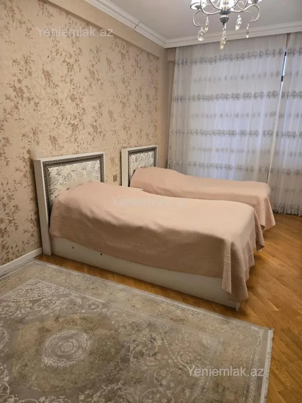 Satılır 3 otaqlı yeni tikili 90 m²