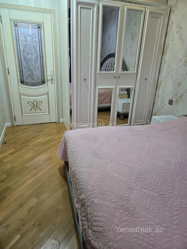 Satılır 3 otaqlı yeni tikili 90 m²