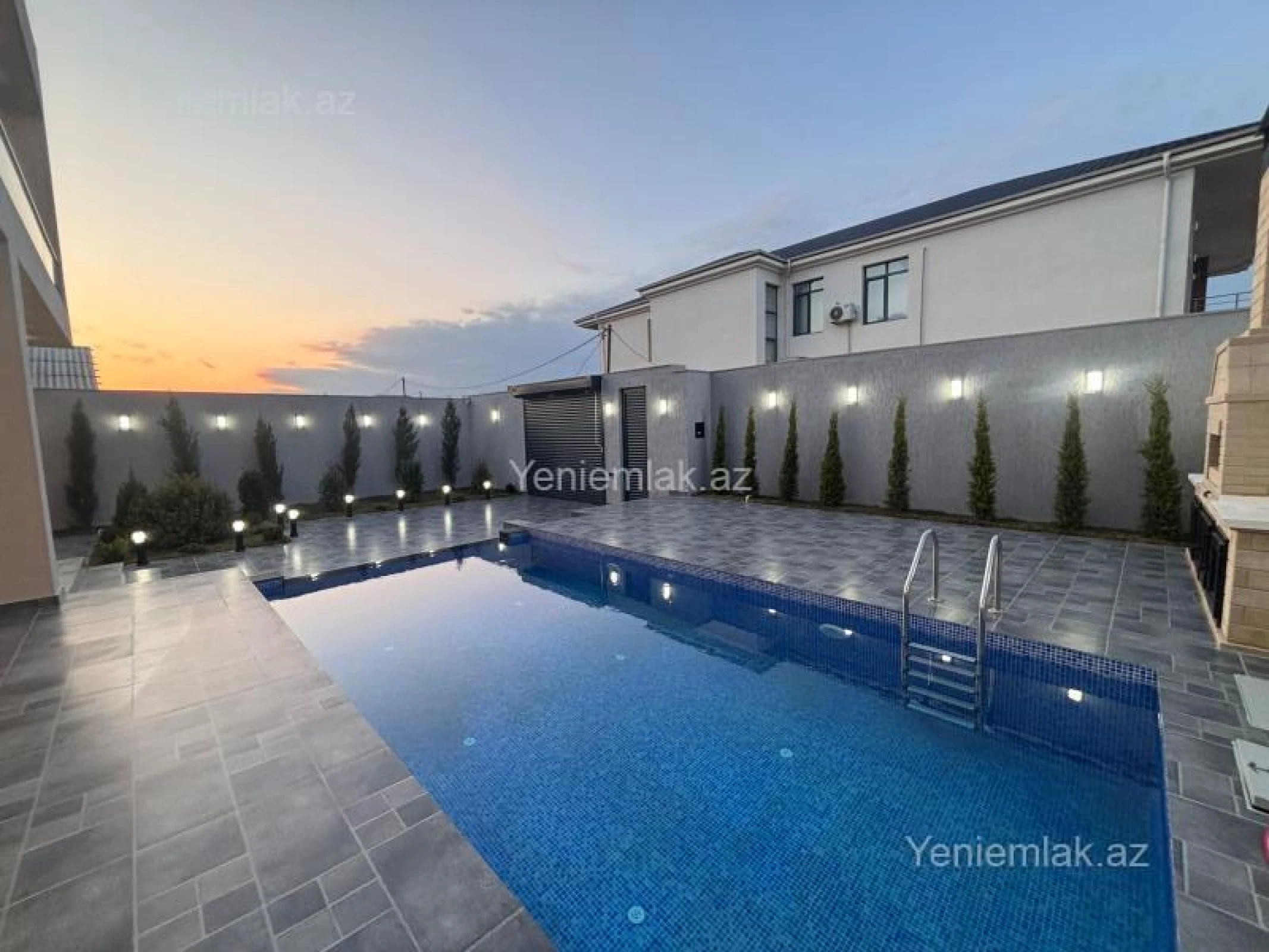 Satılır 5 otaqlı həyət evi 260 m²