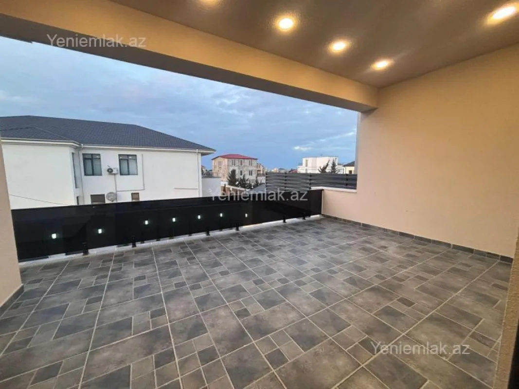 Satılır 5 otaqlı həyət evi 260 m²