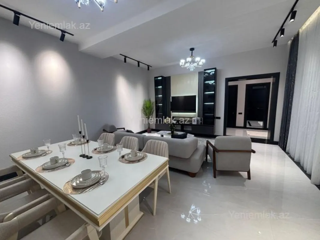Satılır 5 otaqlı həyət evi 260 m²