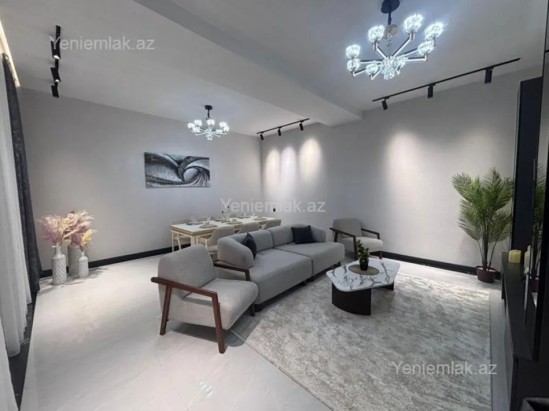 Satılır 5 otaqlı həyət evi 260 m²