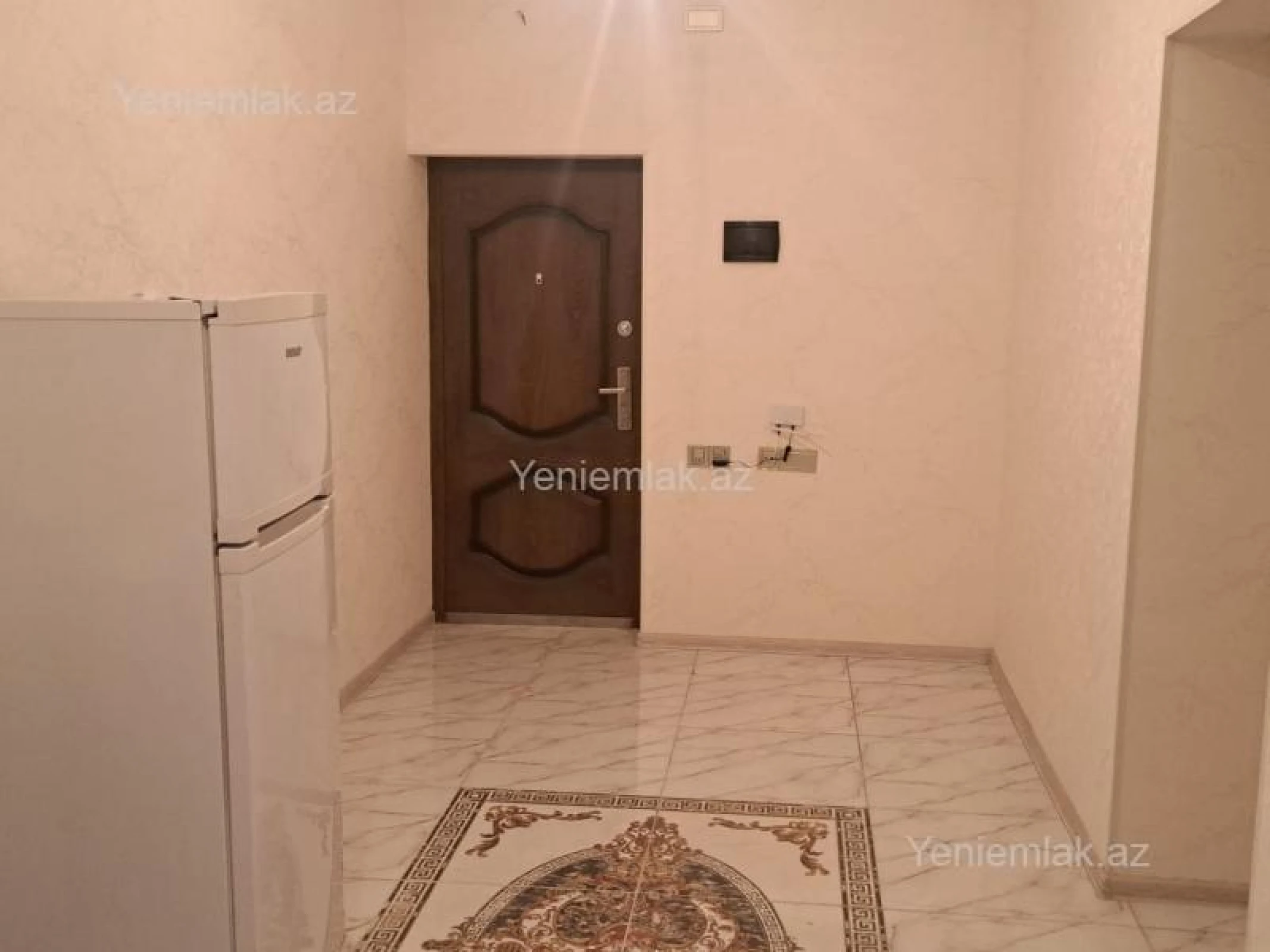 Satılır 2 otaqlı yeni tikili 64 m²