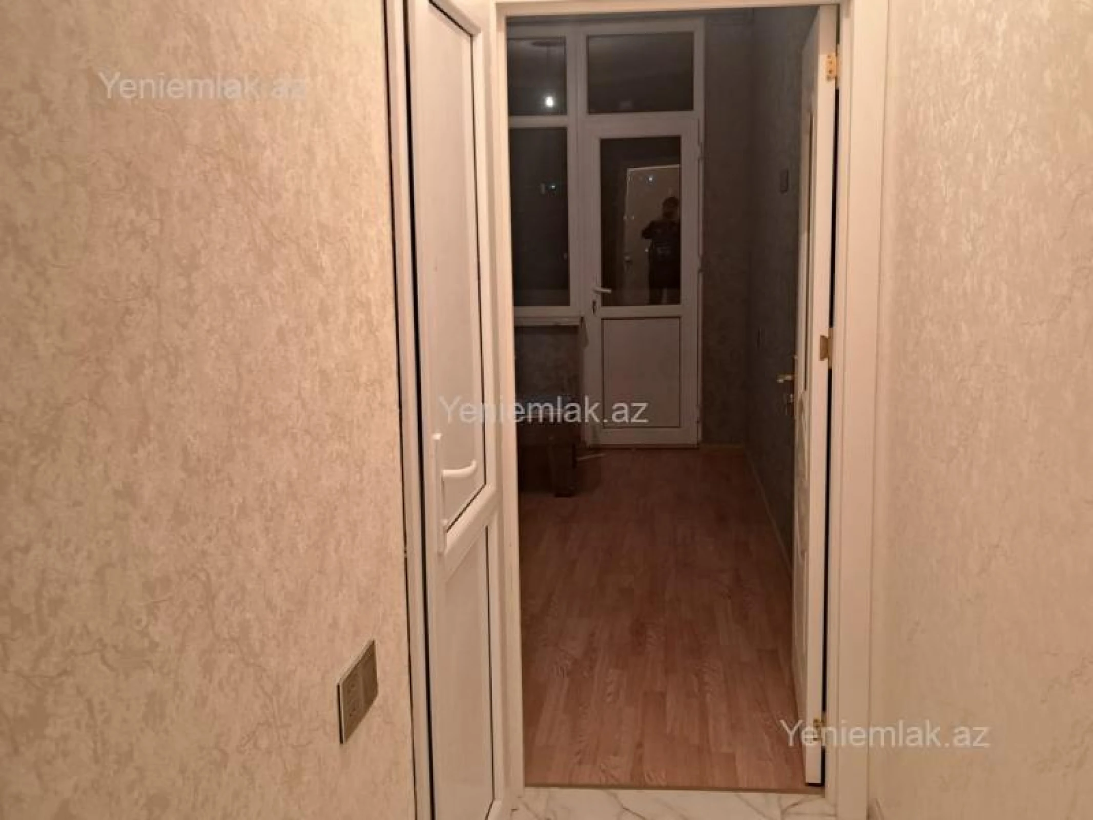 Satılır 2 otaqlı yeni tikili 64 m²