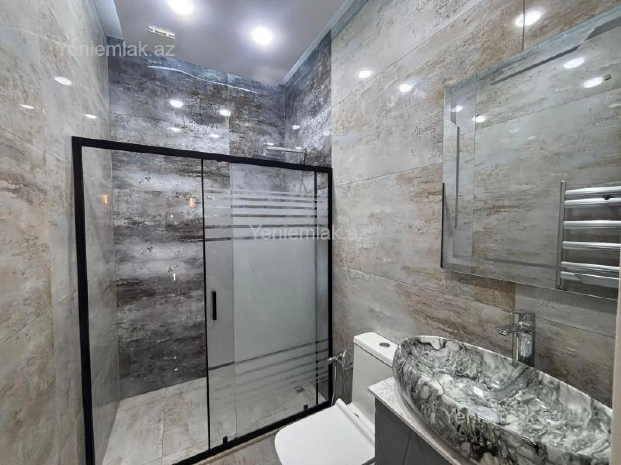 Satılır 3 otaqlı həyət evi 140 m²