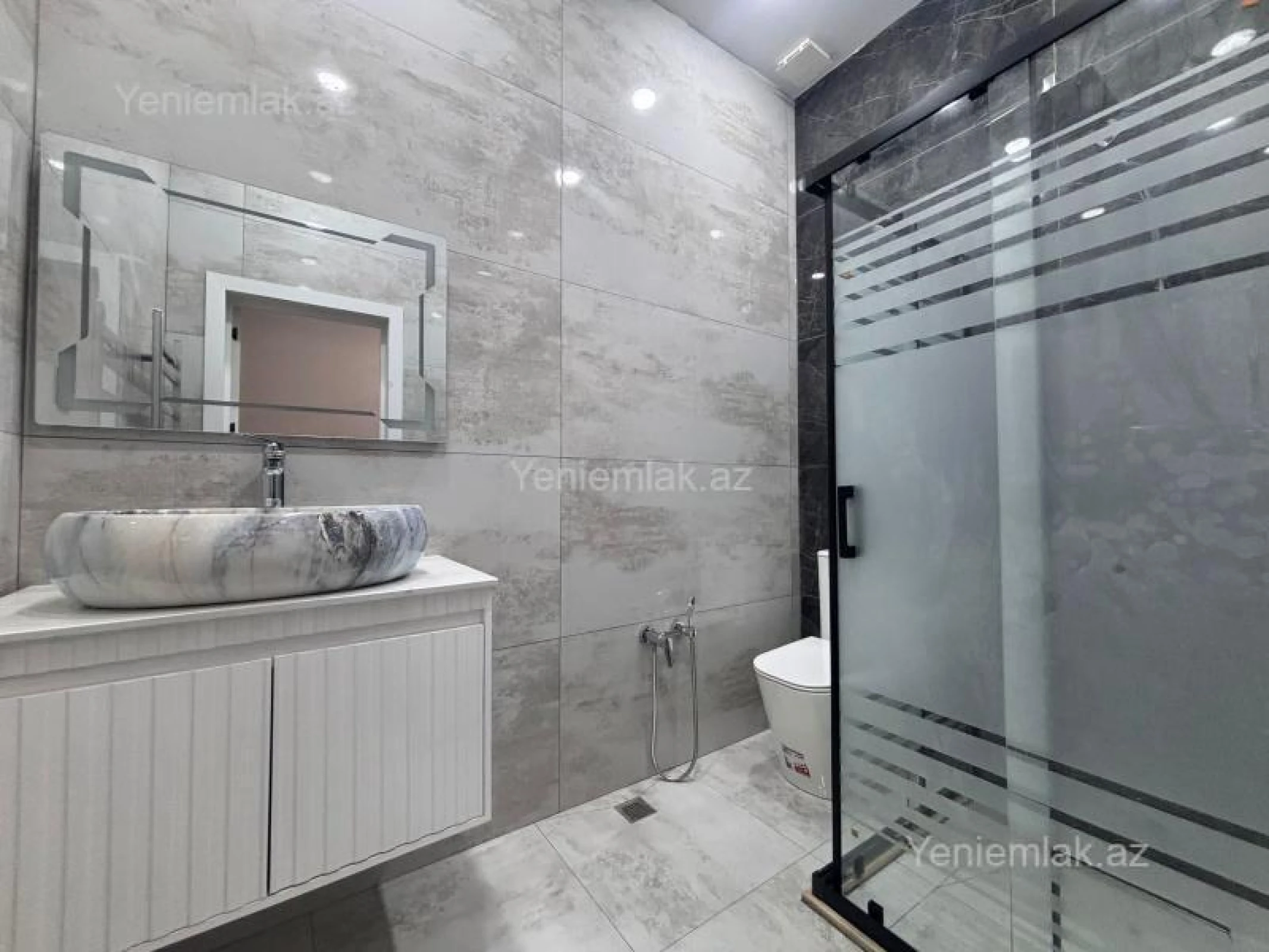 Satılır 3 otaqlı həyət evi 140 m²