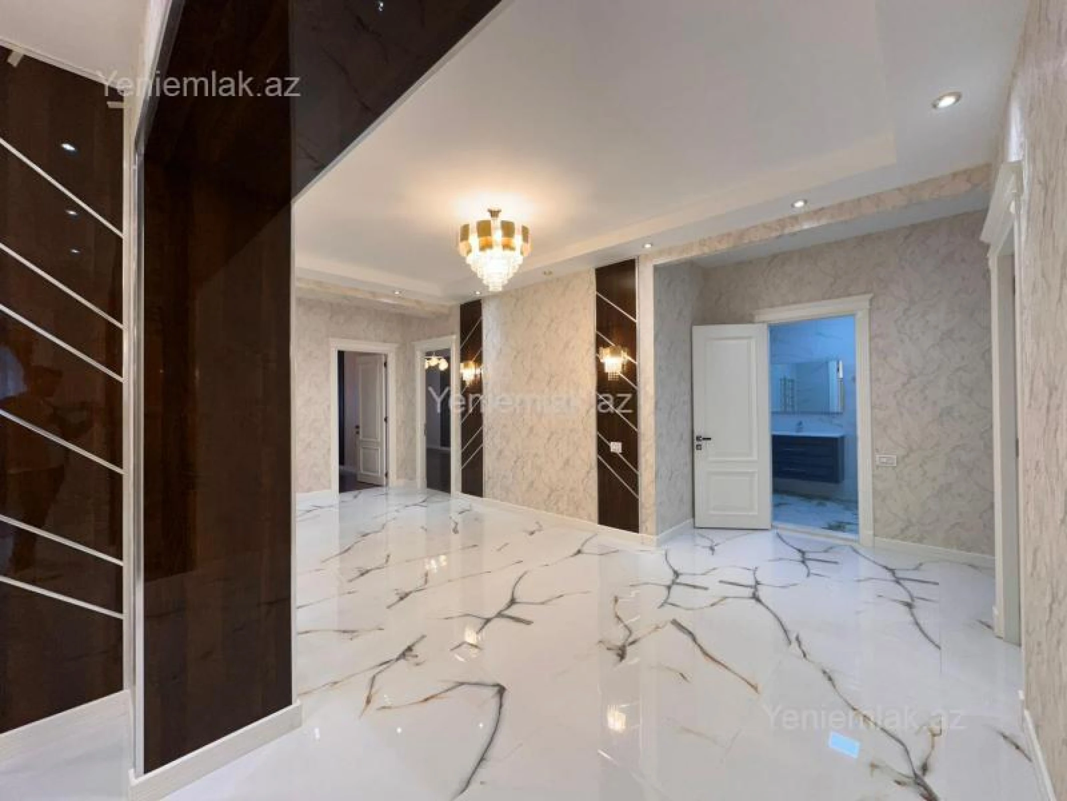 Satılır 4 otaqlı yeni tikili 215 m²