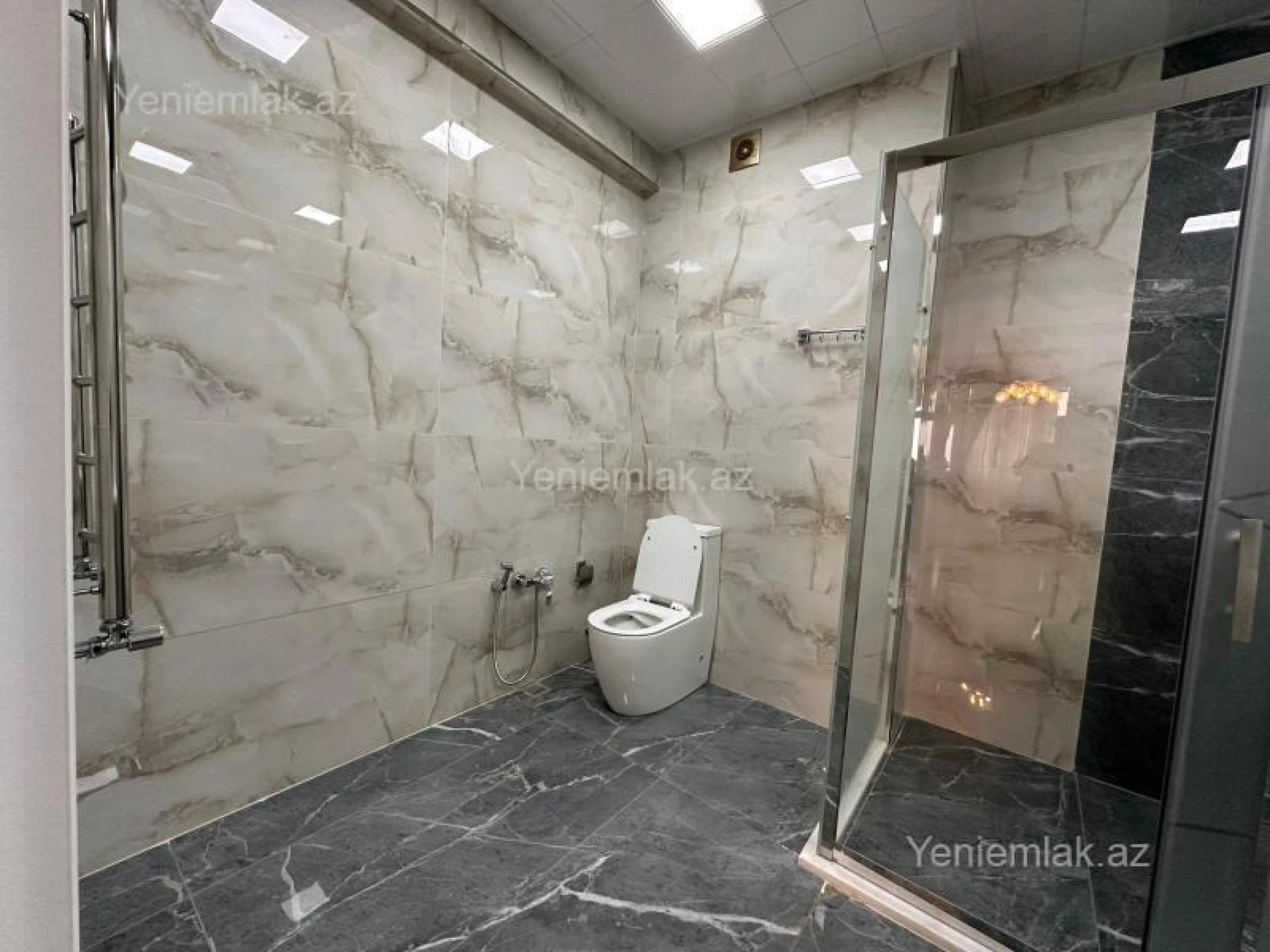Satılır 4 otaqlı yeni tikili 215 m²