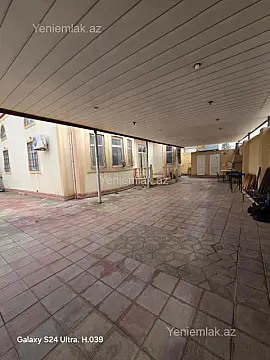 Satılır 6 otaqlı həyət evi 240 m²