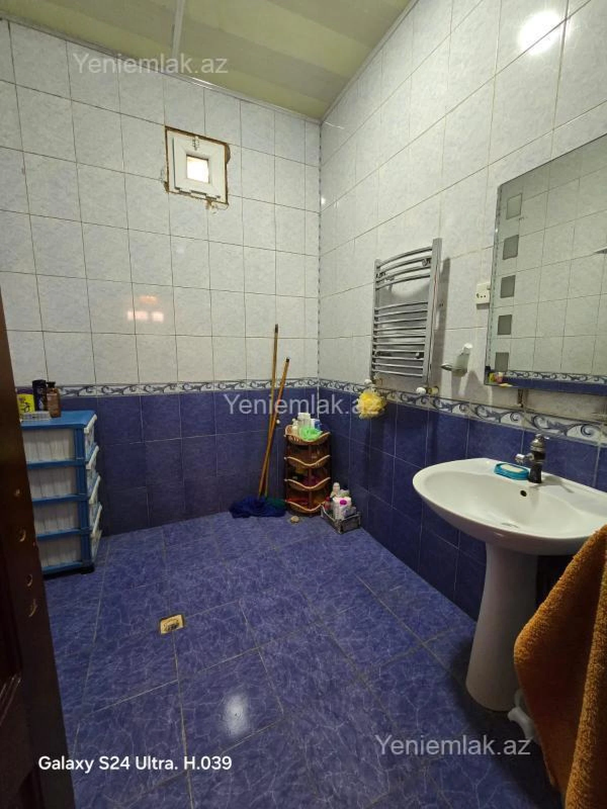 Satılır 6 otaqlı həyət evi 240 m²