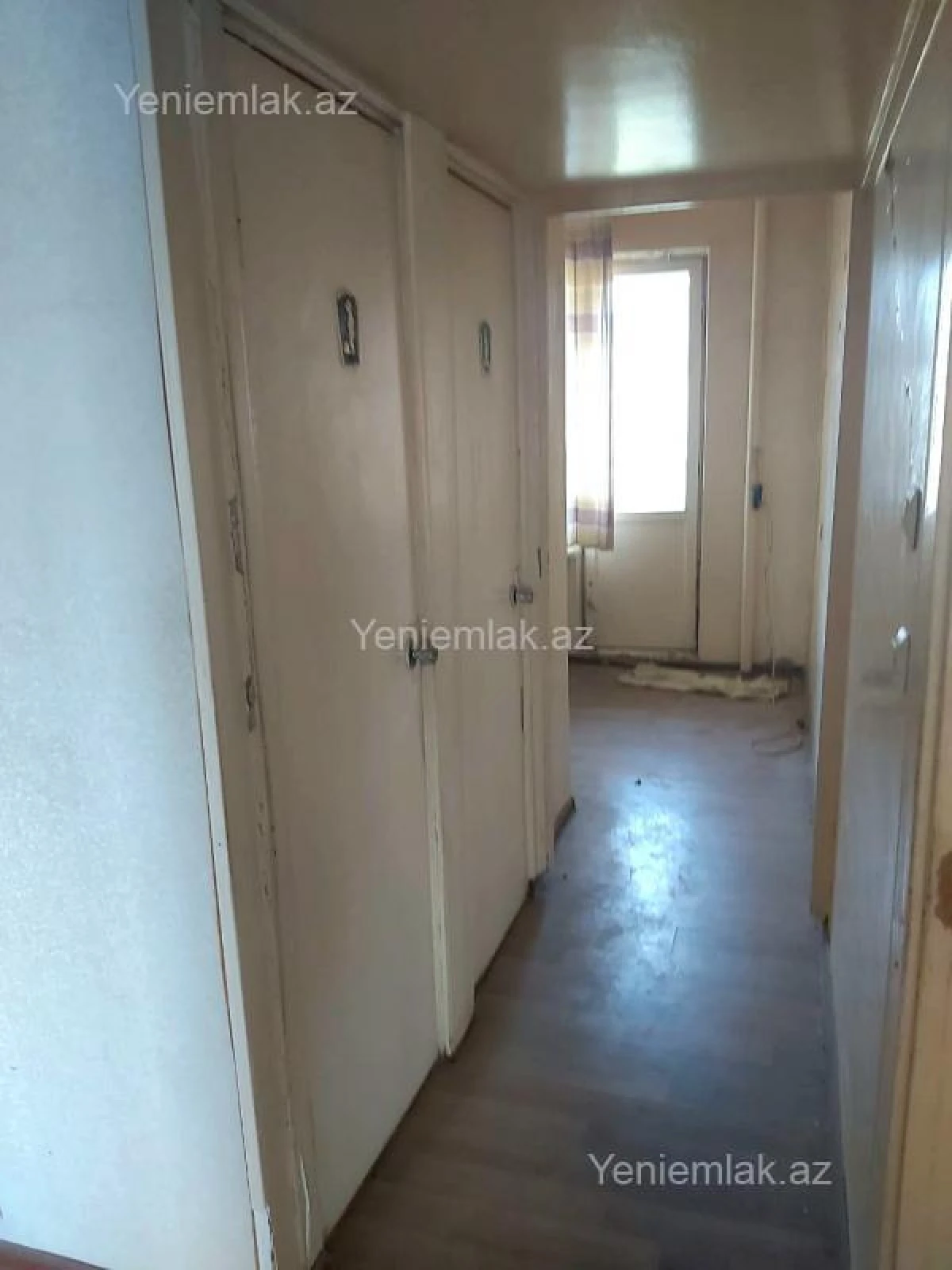 Satılır 3 otaqlı köhnə tikili 80 m²