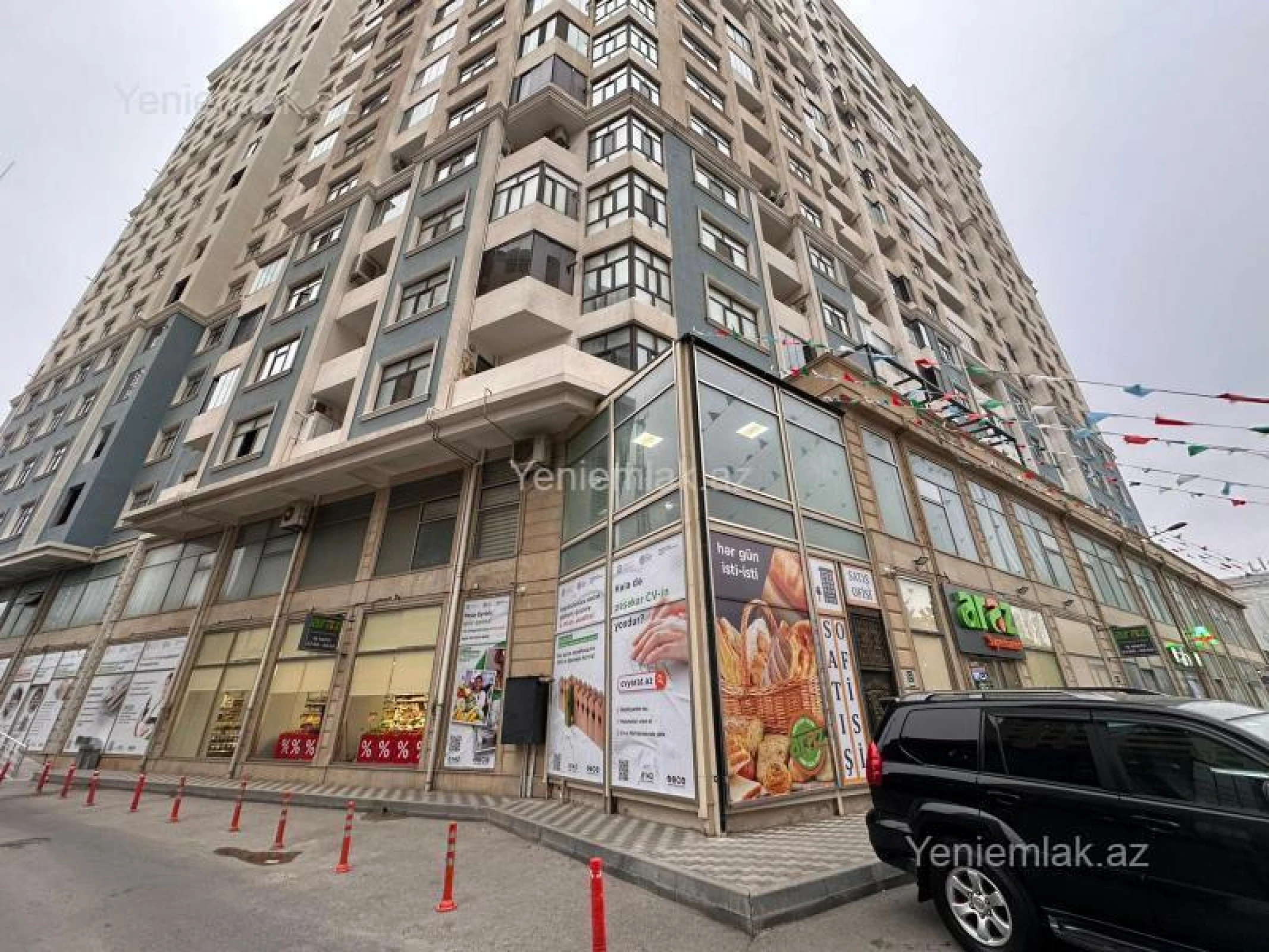 Satılır 5 otaqlı obyekt 1040 m²