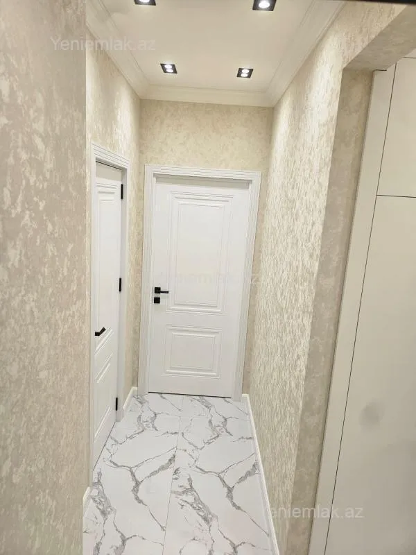 Satılır 2 otaqlı köhnə tikili 50 m²