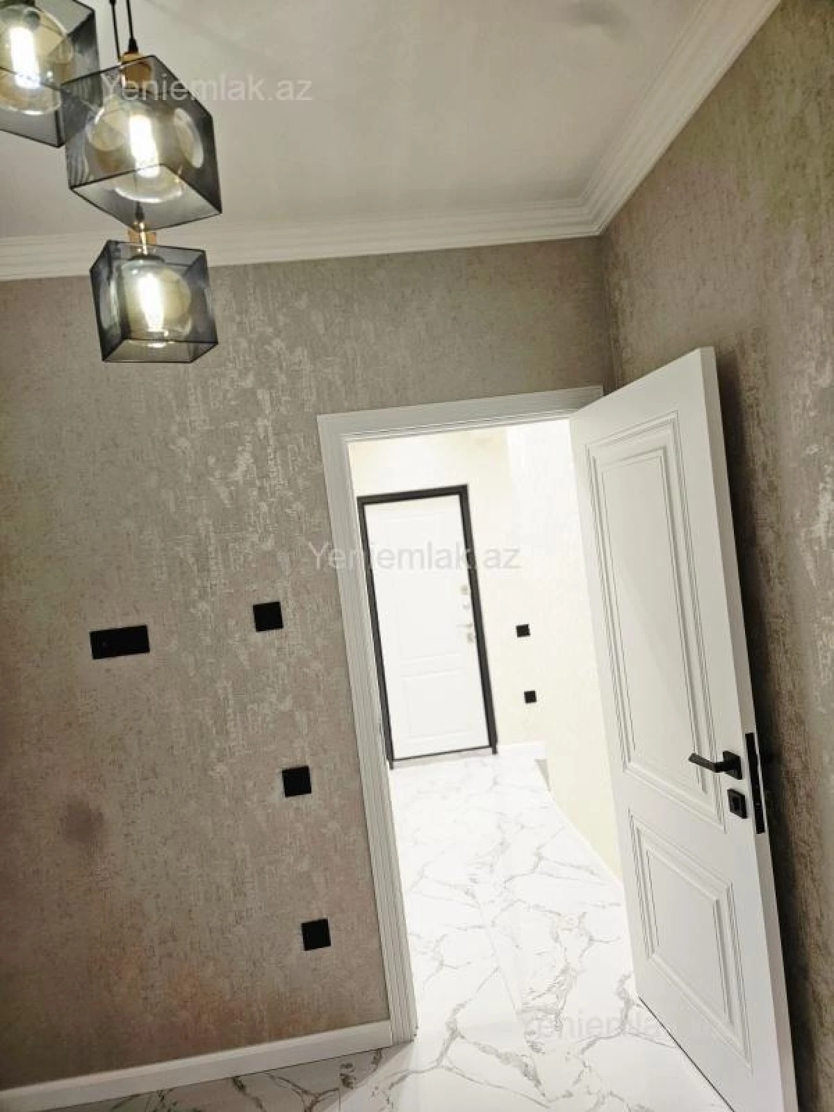 Satılır 2 otaqlı köhnə tikili 50 m²