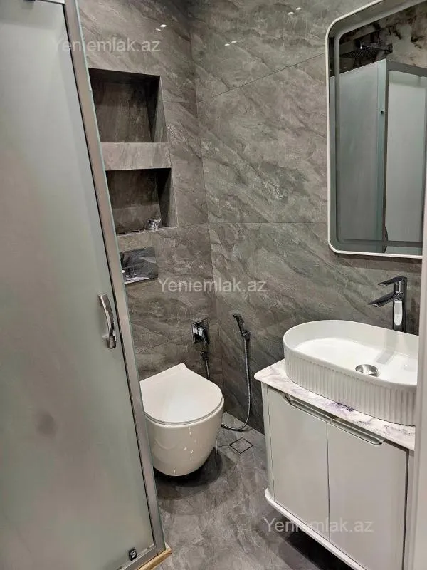 Satılır 2 otaqlı köhnə tikili 50 m²