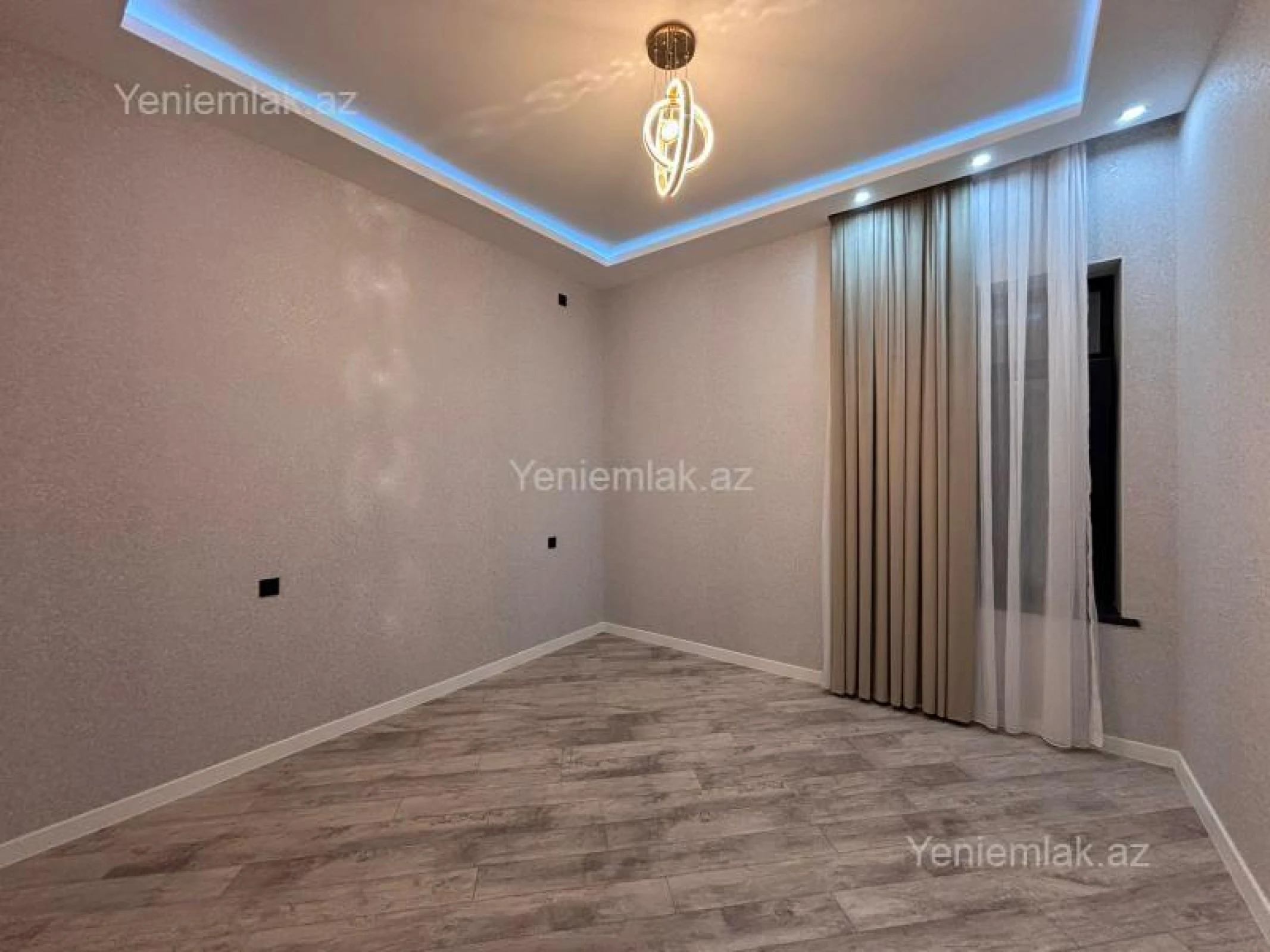 Satılır 4 otaqlı həyət evi 160 m²