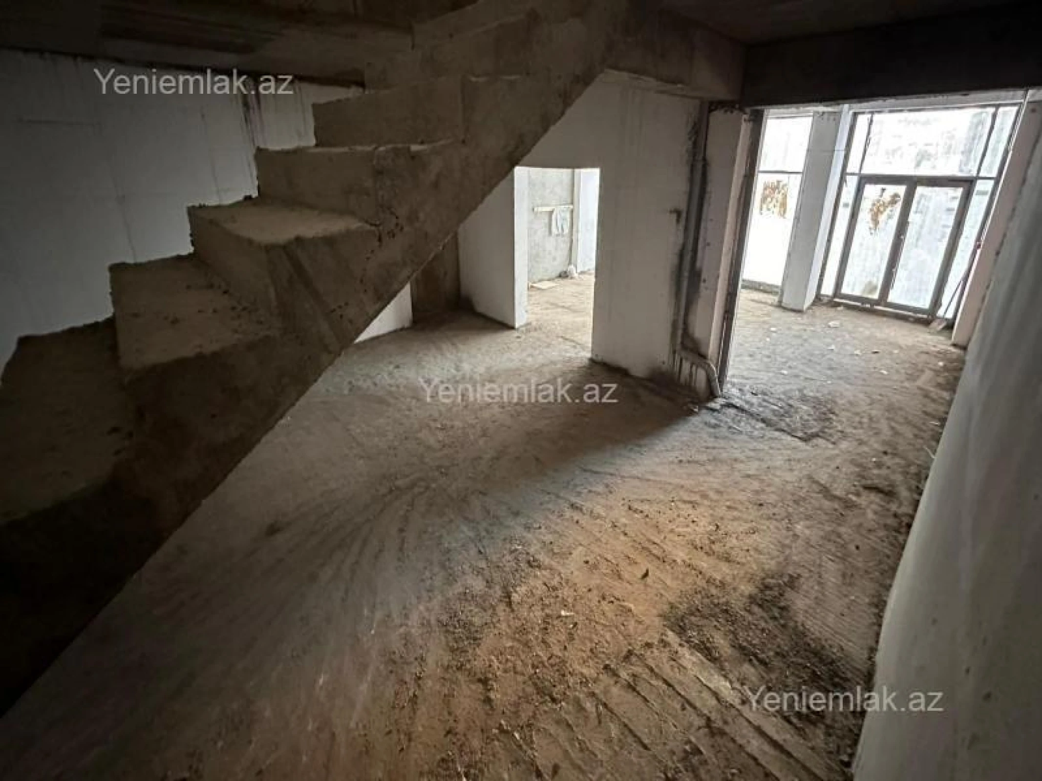 Satılır 2 otaqlı obyekt 280 m²