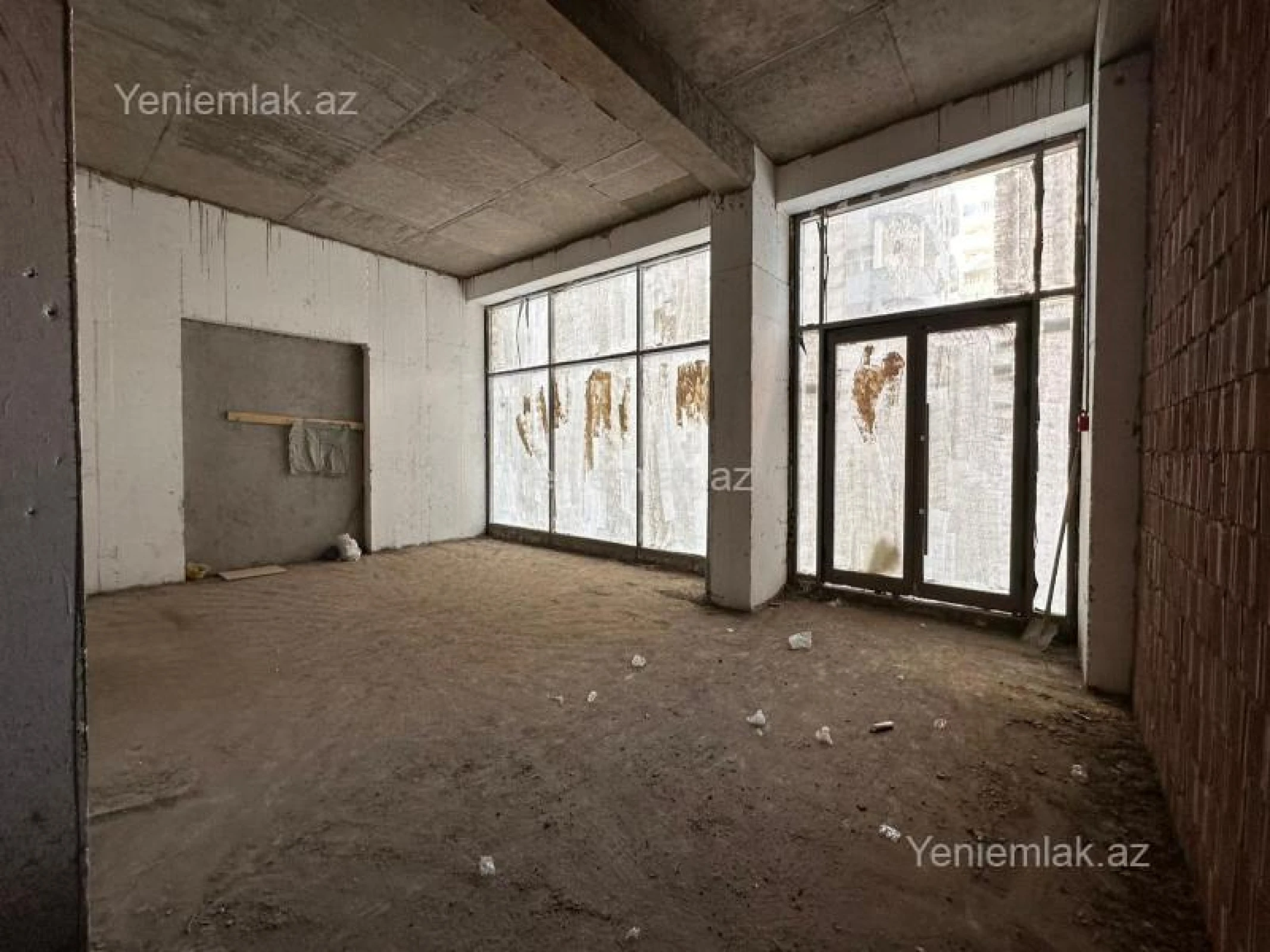 Satılır 2 otaqlı obyekt 280 m²