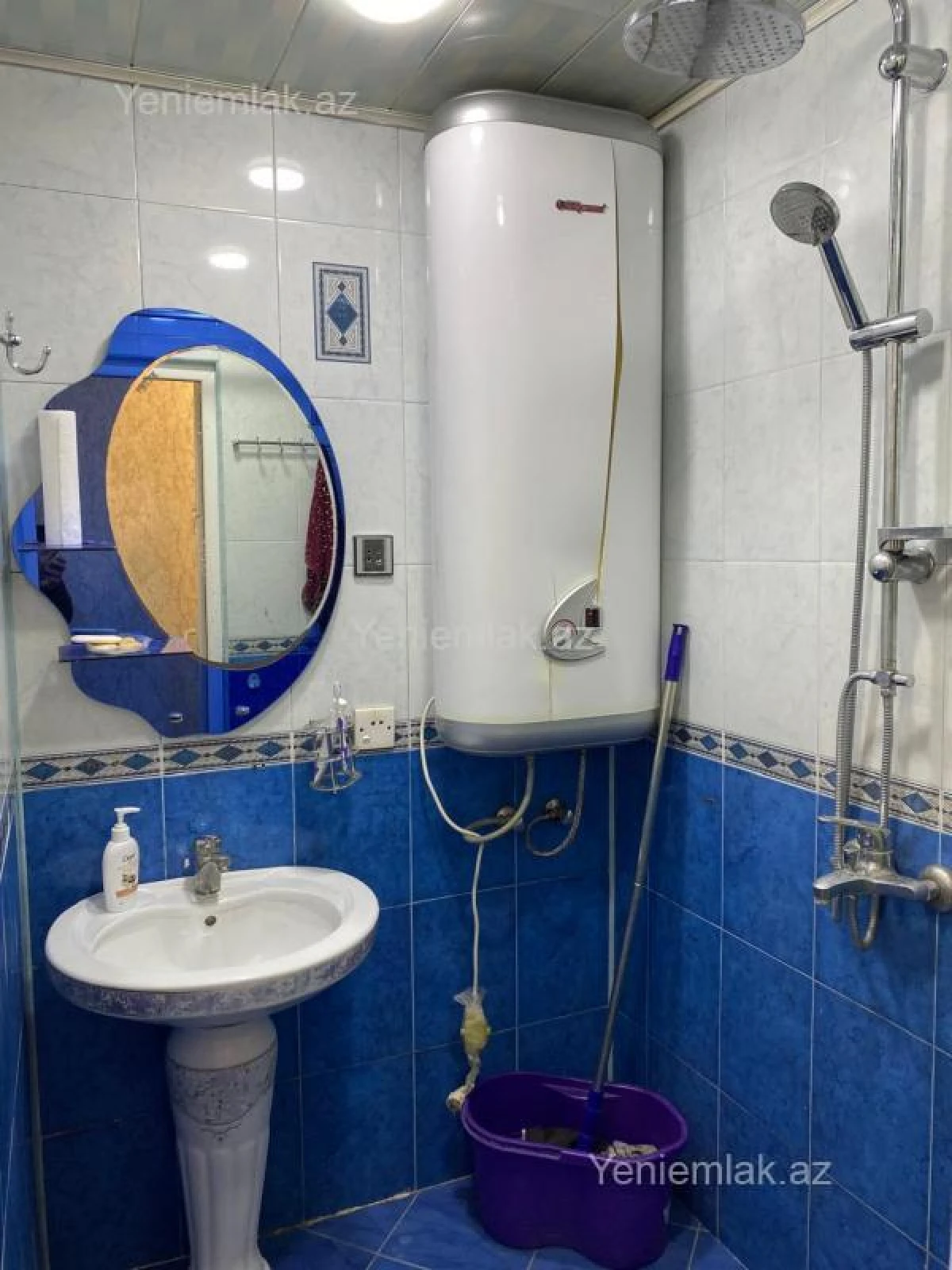 Satılır 2 otaqlı köhnə tikili 60 m²