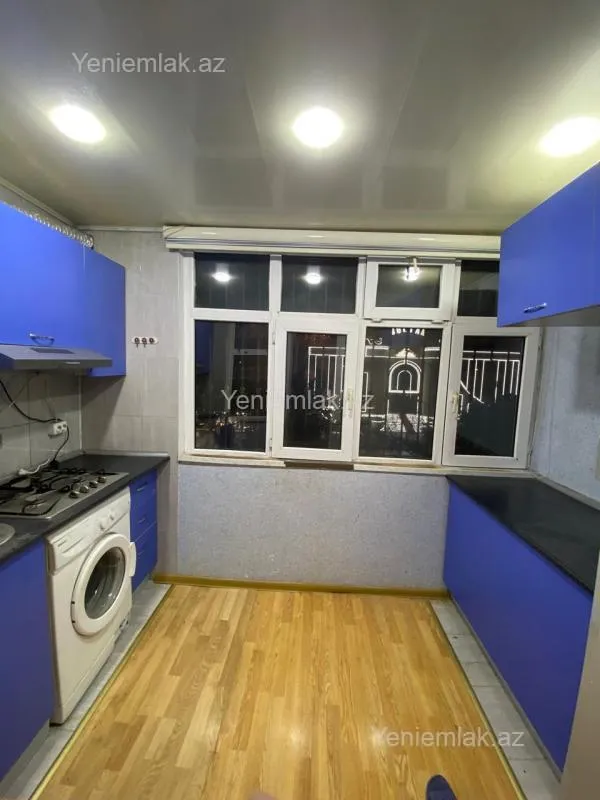 Satılır 2 otaqlı köhnə tikili 60 m²