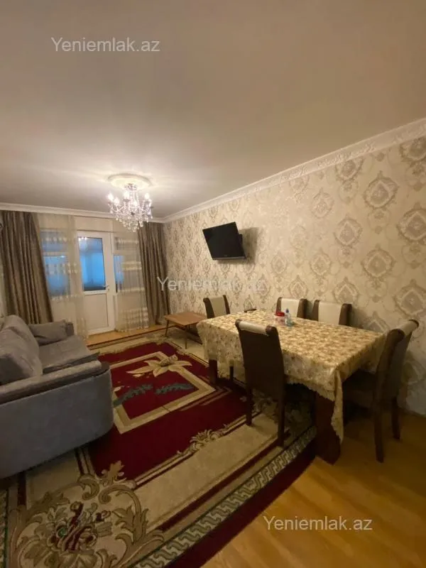 Satılır 2 otaqlı köhnə tikili 60 m²