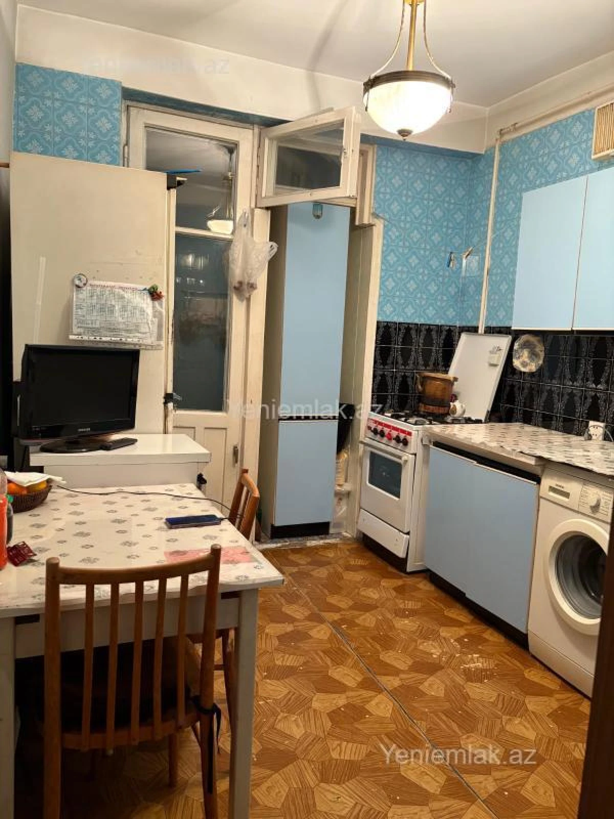 Satılır 3 otaqlı köhnə tikili 81 m²