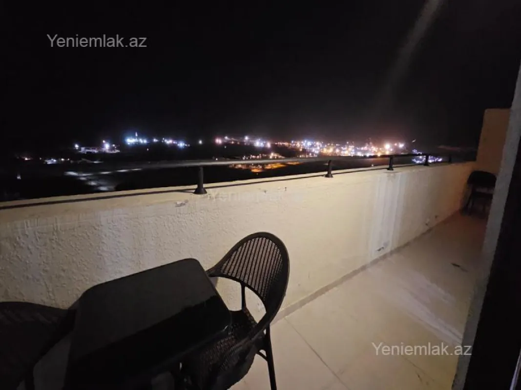 Satılır 3 otaqlı yeni tikili 121.5 m²