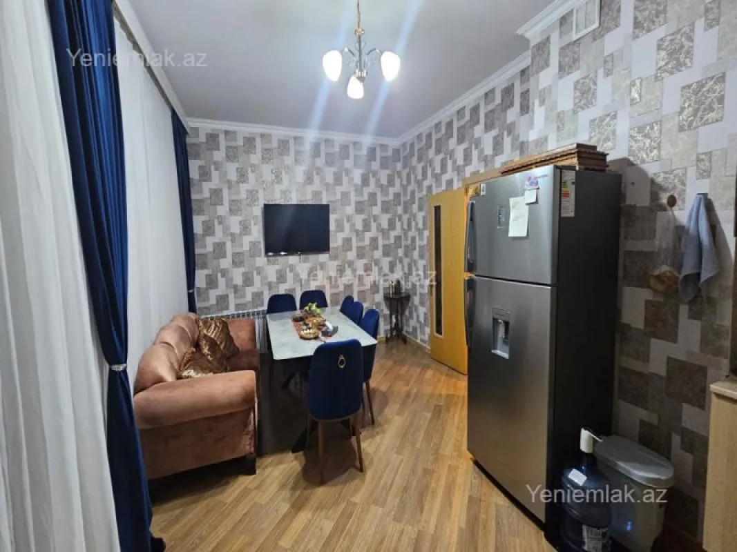 Satılır 3 otaqlı yeni tikili 121.5 m²