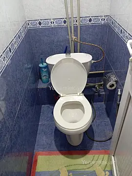 Satılır 2 otaqlı köhnə tikili 52 m²