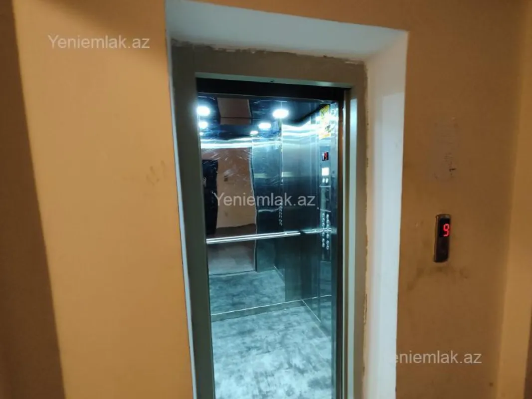 Satılır 3 otaqlı yeni tikili 100 m²