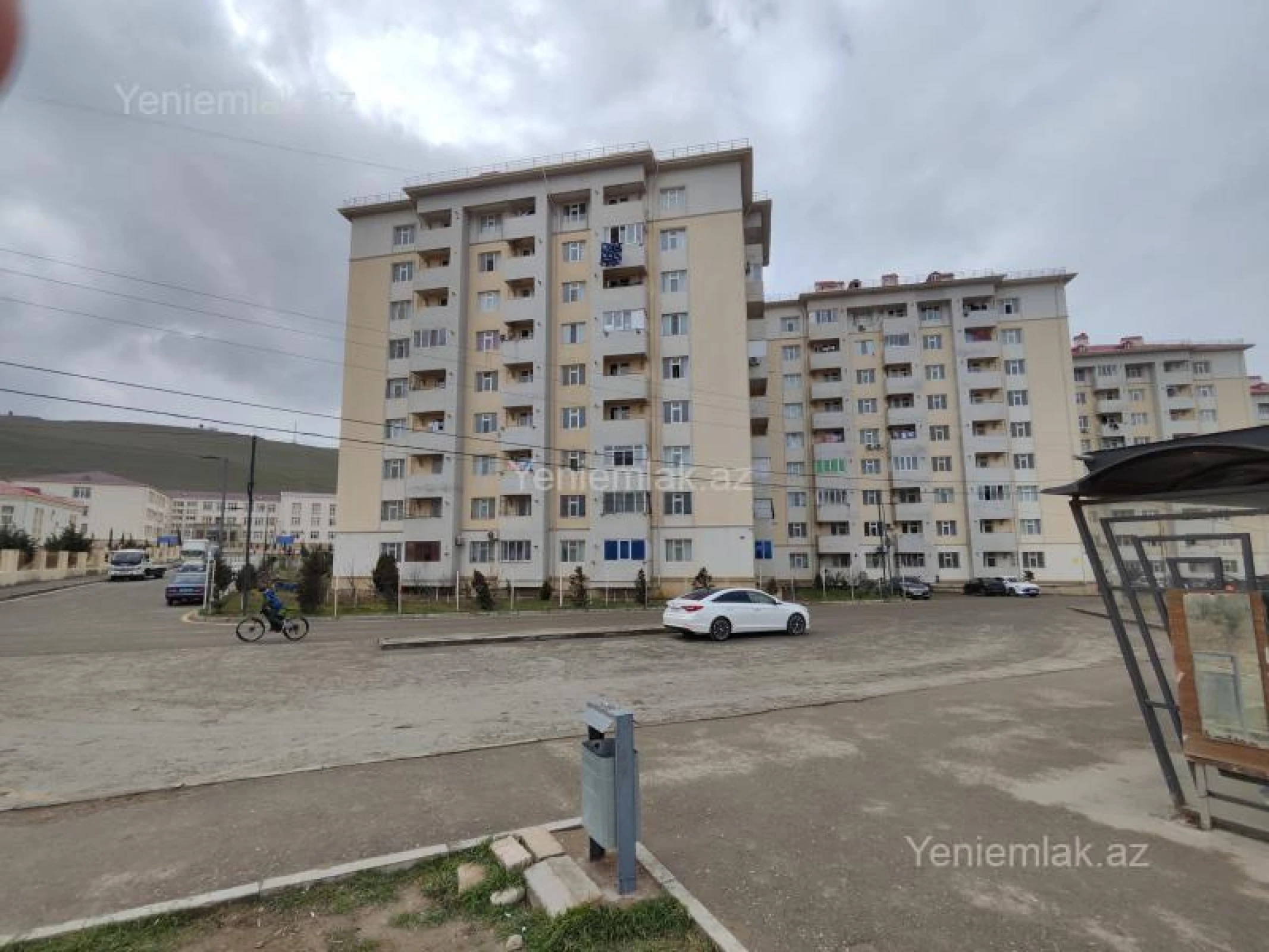 Satılır 3 otaqlı yeni tikili 100 m²