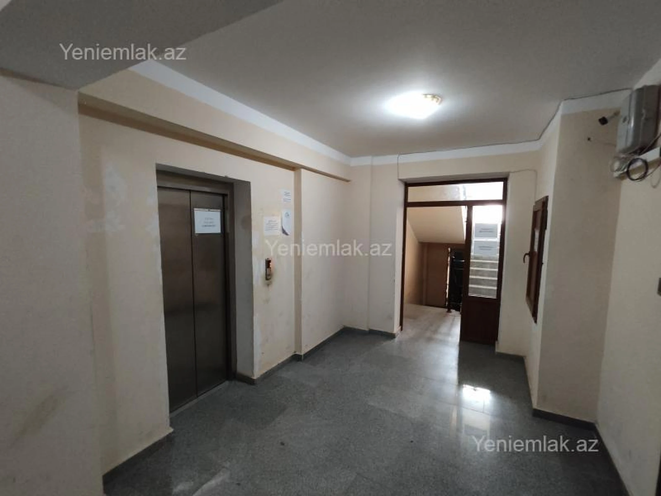 Satılır 3 otaqlı yeni tikili 100 m²