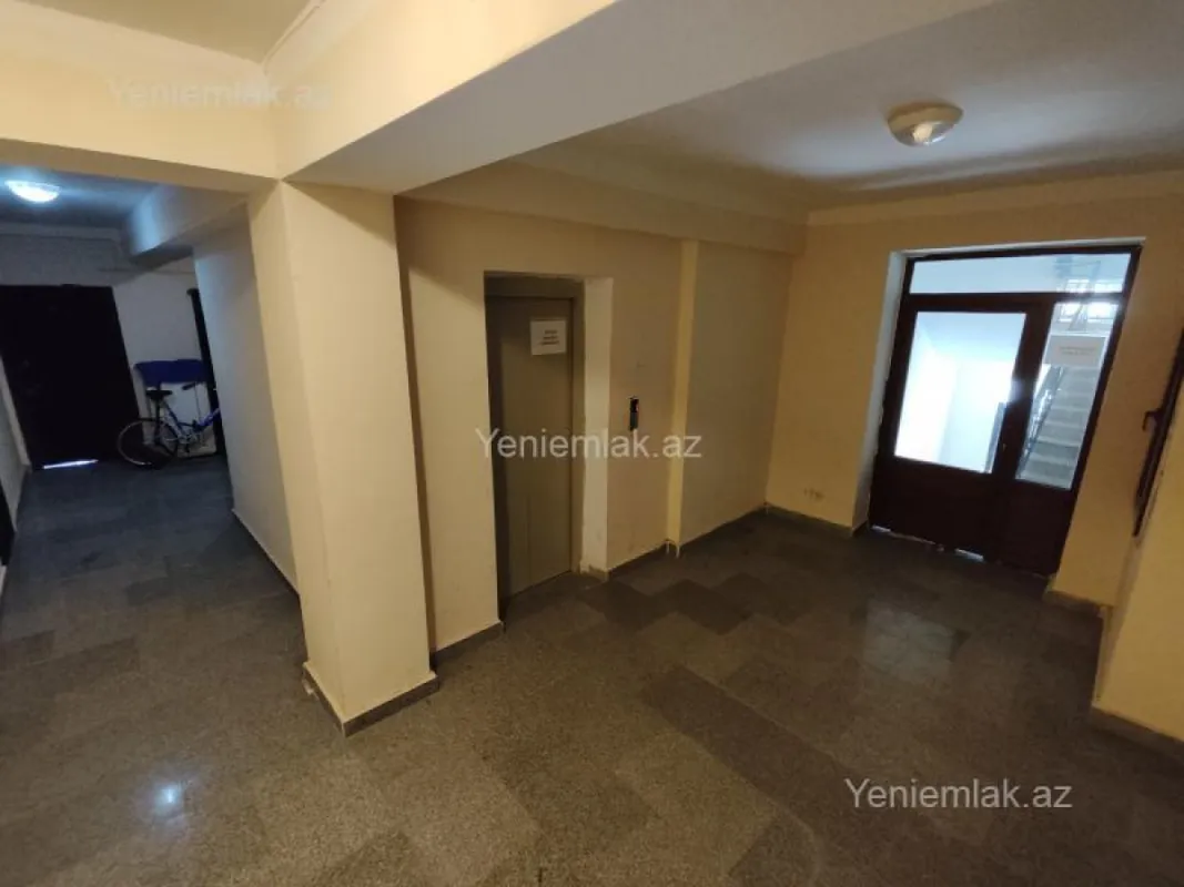 Satılır 3 otaqlı yeni tikili 100 m²