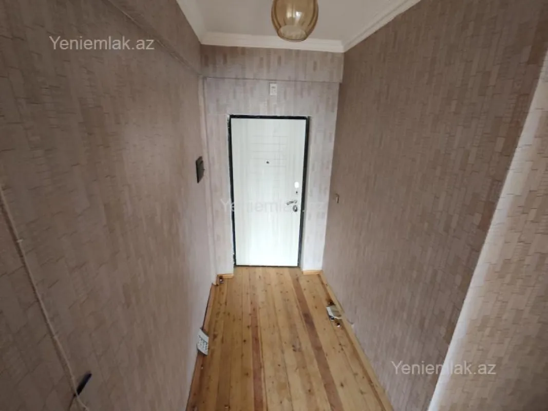 Satılır 3 otaqlı yeni tikili 100 m²