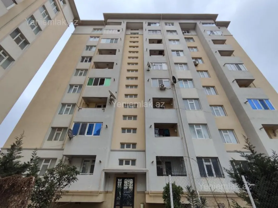 Satılır 3 otaqlı yeni tikili 100 m²