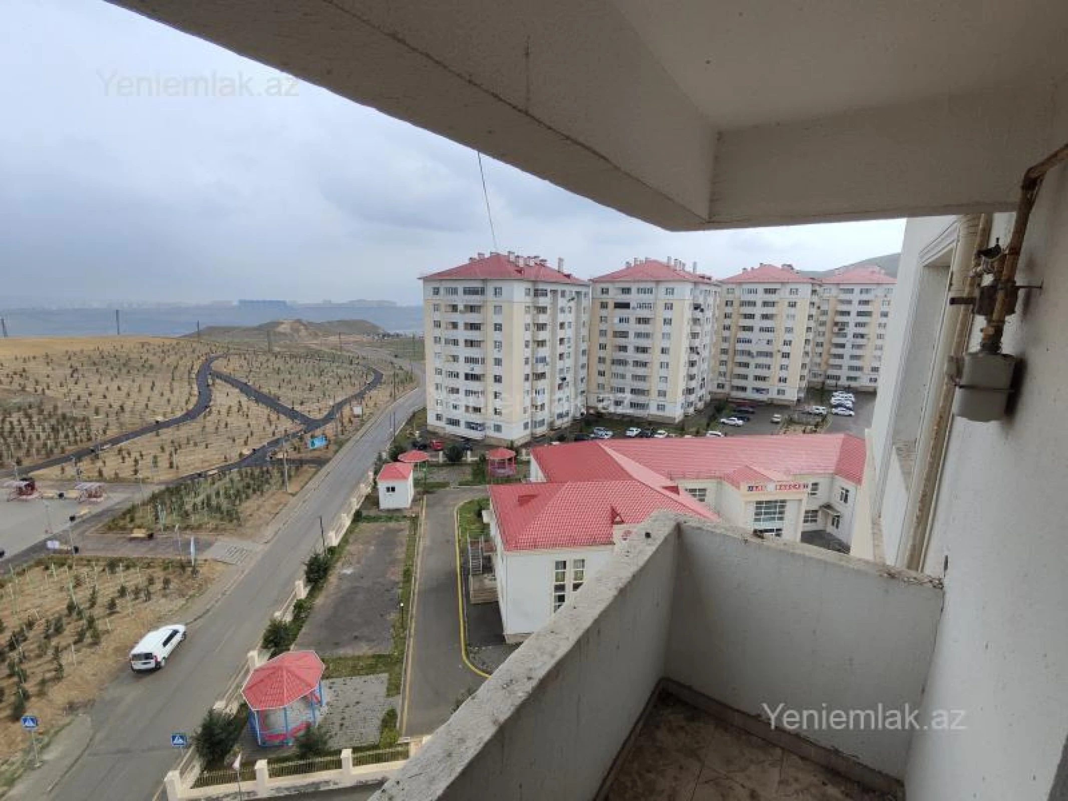 Satılır 3 otaqlı yeni tikili 100 m²